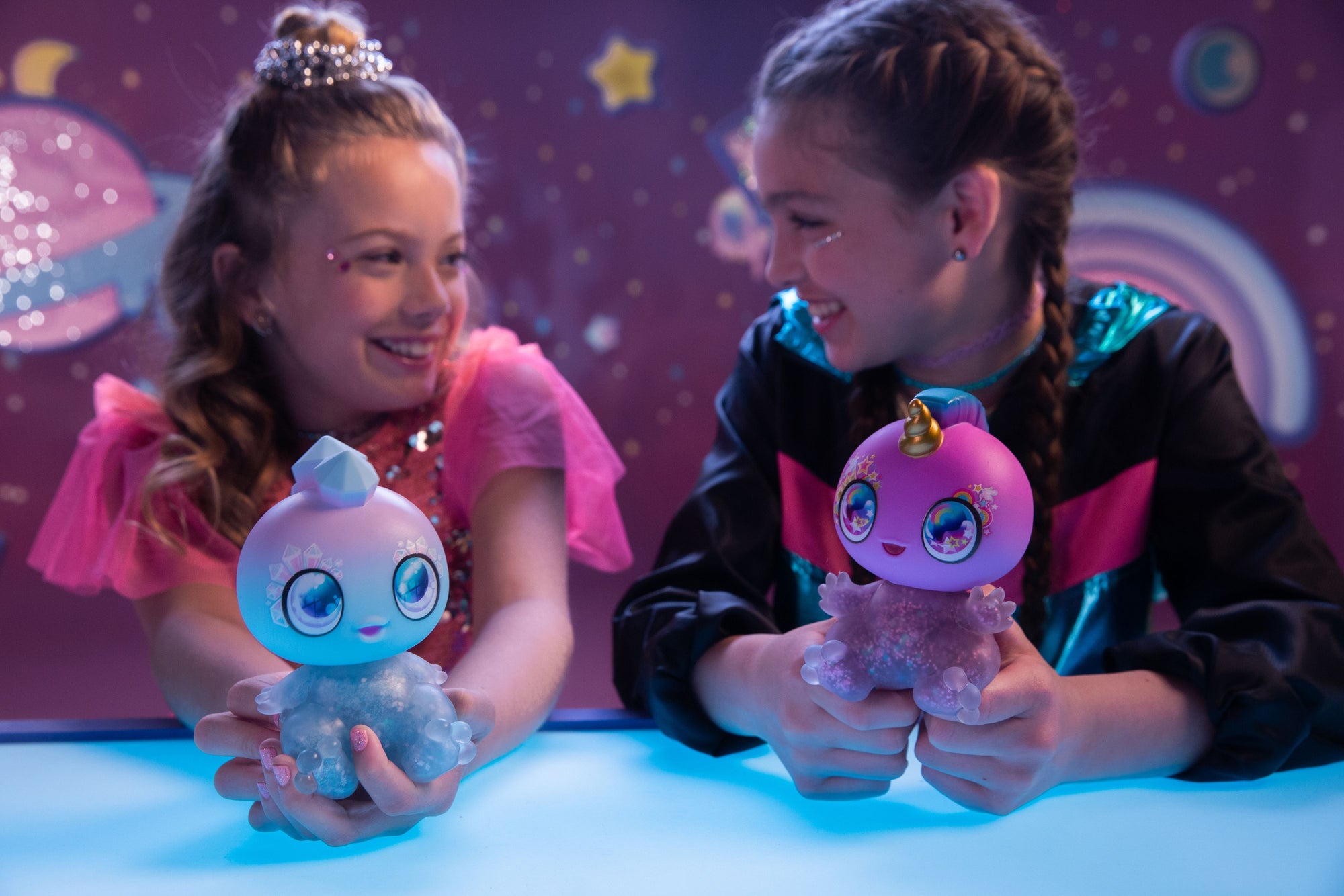  Stella Skygems, Small Doll with Squeezer Belly and DIY Slime Activity